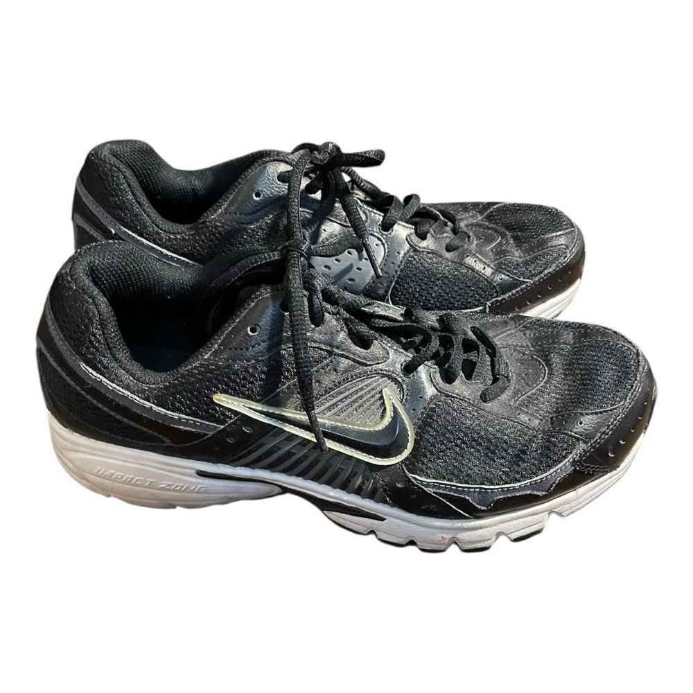Nike Dart 7 Men’s Size 9.5 | Black Running Sneakers
